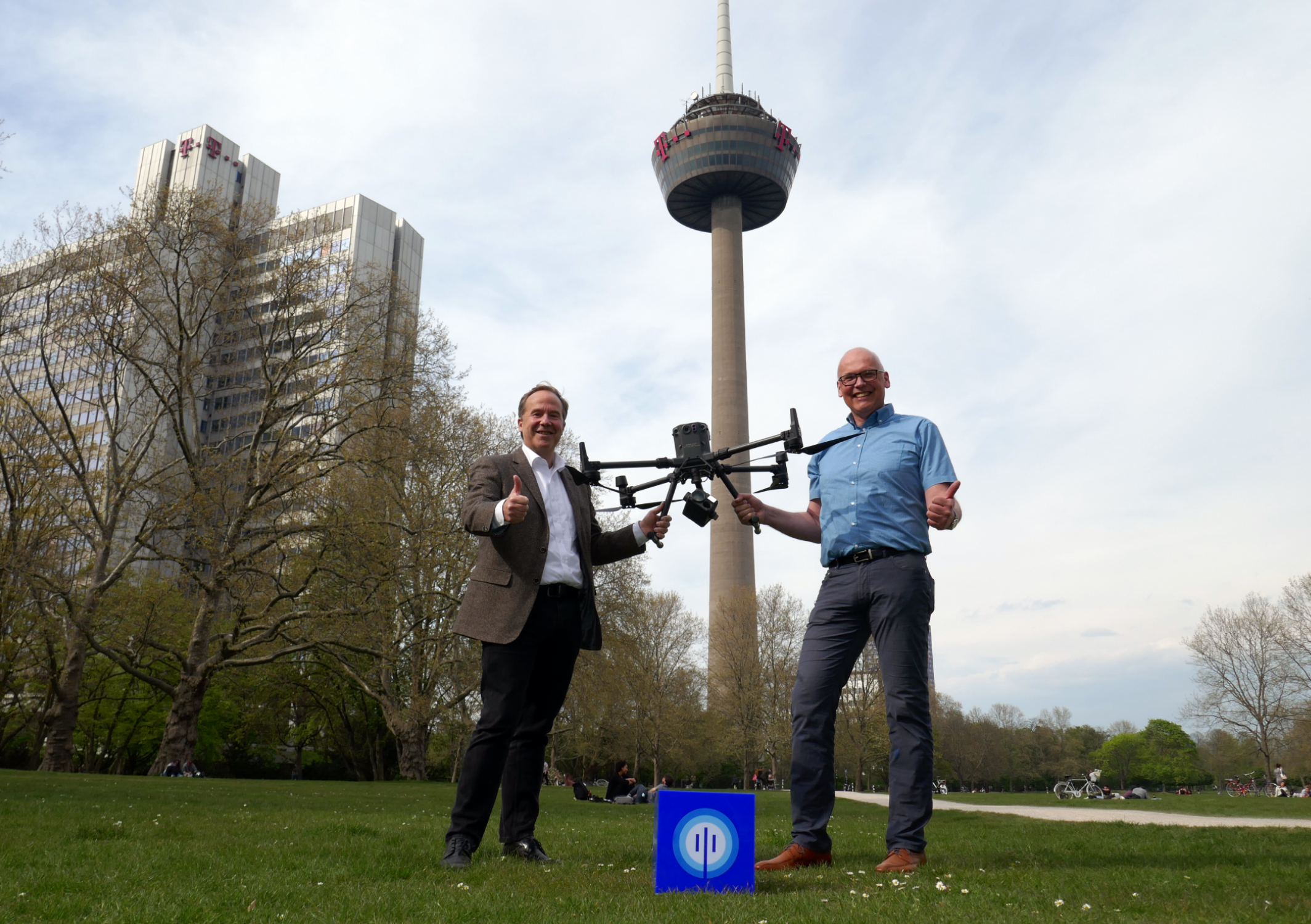 Vereinfachung der gewerblichen Drohnennutzung: Die DFMG Deutsche Funkturm und Droniq gehen Partnerschaft ein und beantragen das deutschlandweit erste LUC-Zertifikat