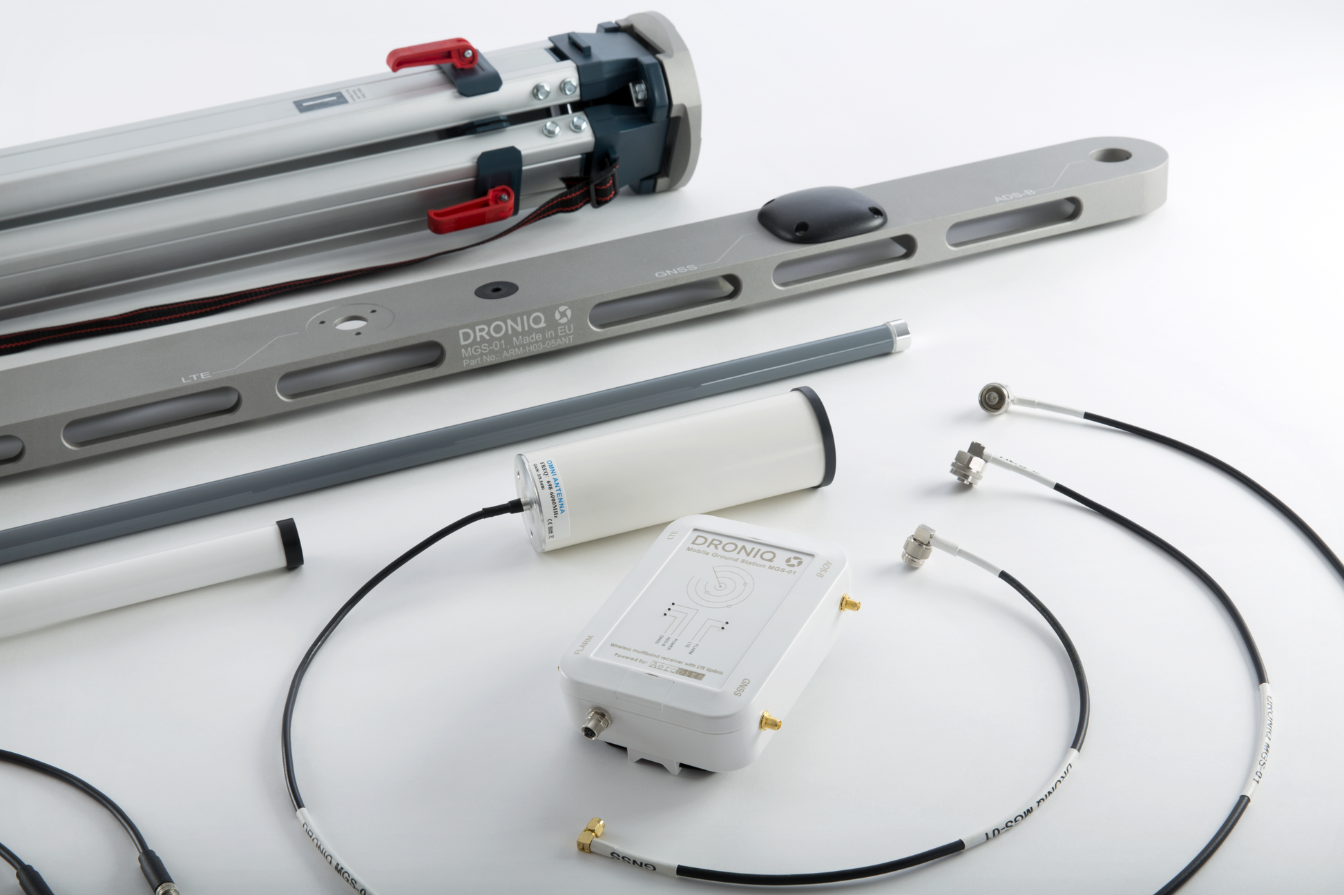 Die Mobile Ground Station (kurz MGS) ist eine mobile Verkehrsempfangsstation und dient in Kombination mit dem HOD4track Deutschland der Unterstützung von UAS-Fernpiloten beim Flug außerhalb der Sichtweite (BVLOS).