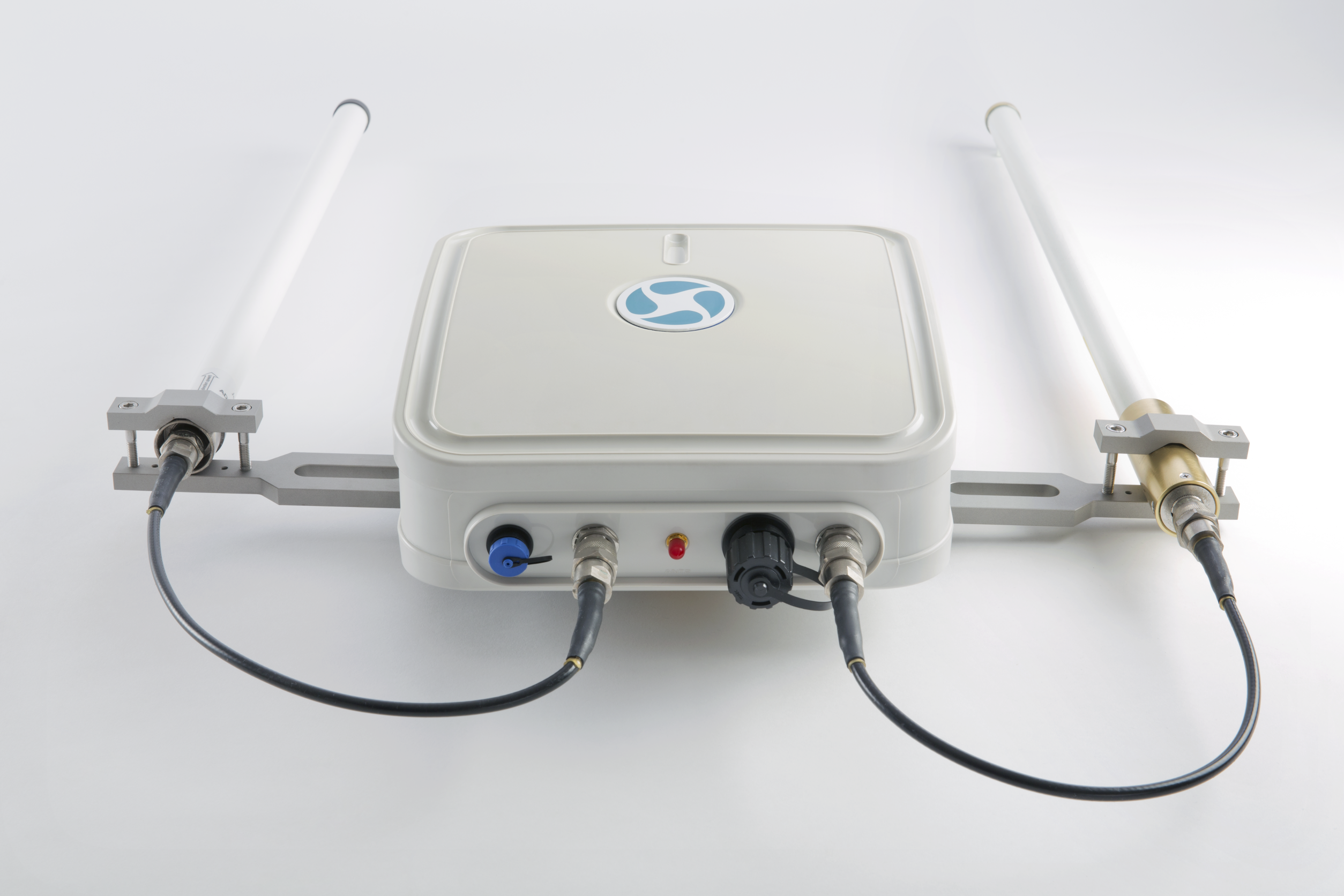 Die Omnidirectional Ground Station (kurz OGS) ist eine stationäre Verkehrsempfangsstation und dient in Kombination mit dem HOD4track Deutschland der Unterstützung von UAS-Fernpiloten beim Flug außerhalb der Sichtweite (BVLOS).